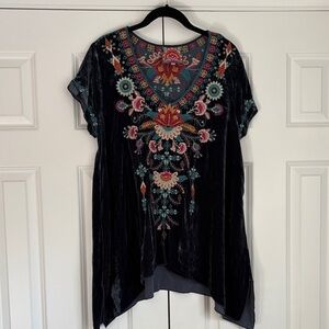 Johnny Was-Size Large Velvet Tunic-NWOT
